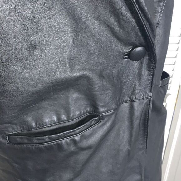 Vintage Wilson’s Black Leather Coat Size Large - Picture 3 of 15